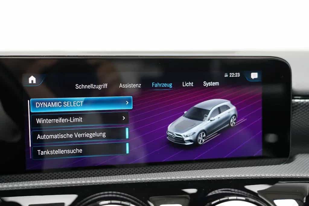 Mercedes-Benz A 180 Progressive Widescreen Kamera MBUX DAB 01/2022-photo-42