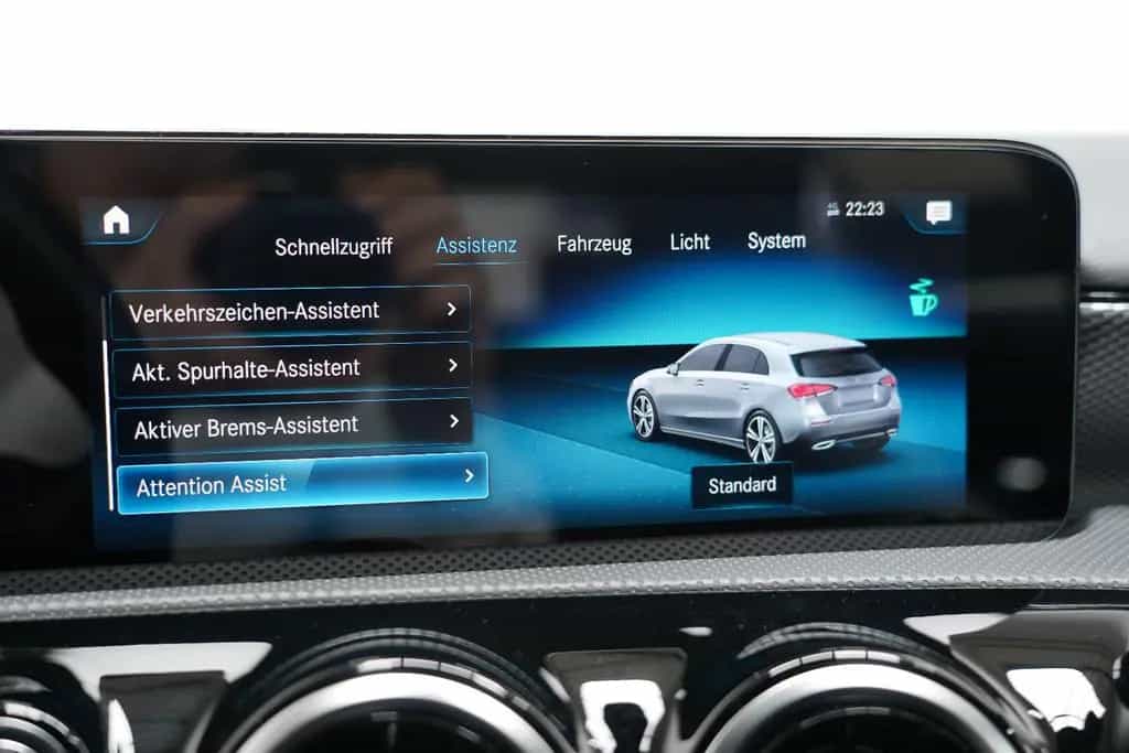Mercedes-Benz A 180 Progressive Widescreen Kamera MBUX DAB 01/2022-photo-44