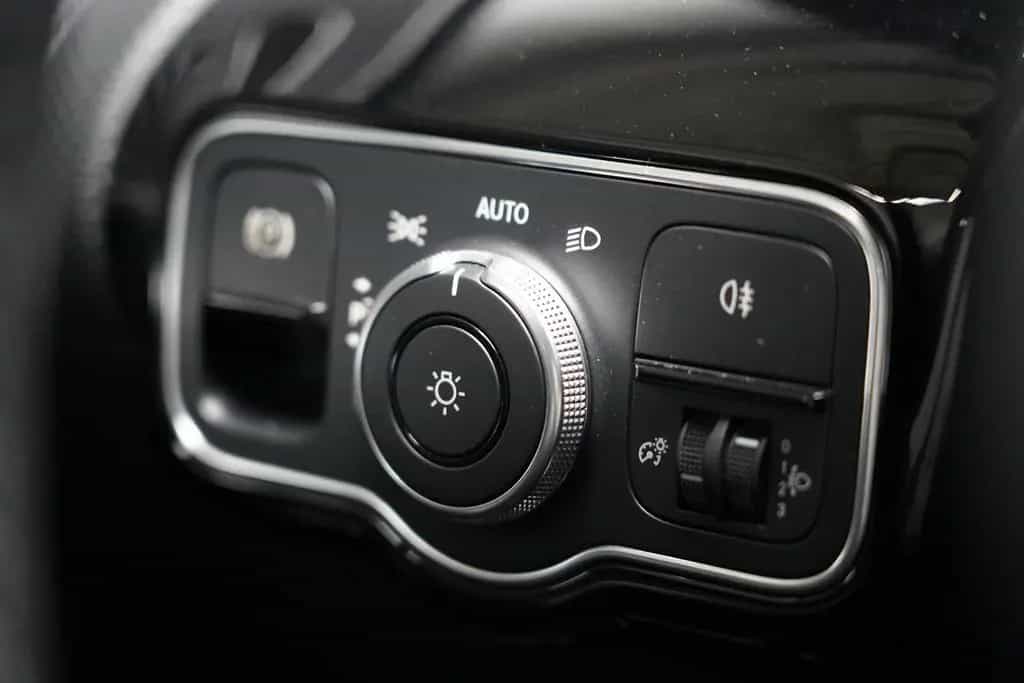 Mercedes-Benz A 180 Progressive Widescreen Kamera MBUX DAB 01/2022-photo-45