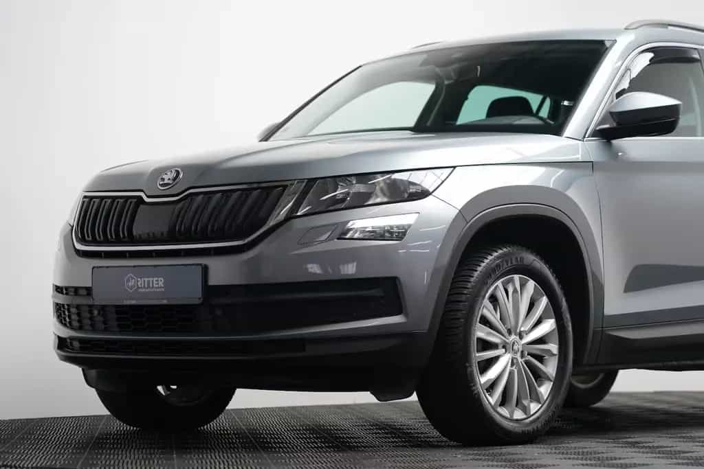 Skoda Kodiaq Ambition 4x4 DSG AHK PDC ACC Navi Kessy 07/2017-photo-11