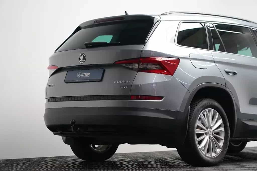 Skoda Kodiaq Ambition 4x4 DSG AHK PDC ACC Navi Kessy 07/2017-photo-13