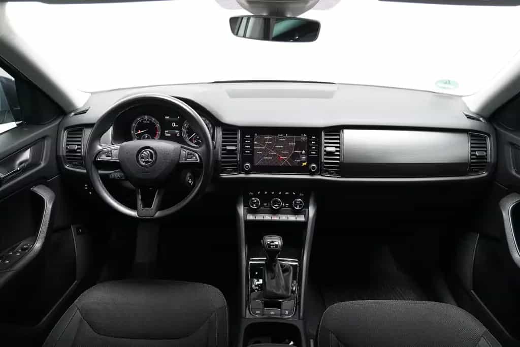 Skoda Kodiaq Ambition 4x4 DSG AHK PDC ACC Navi Kessy 07/2017-photo-18