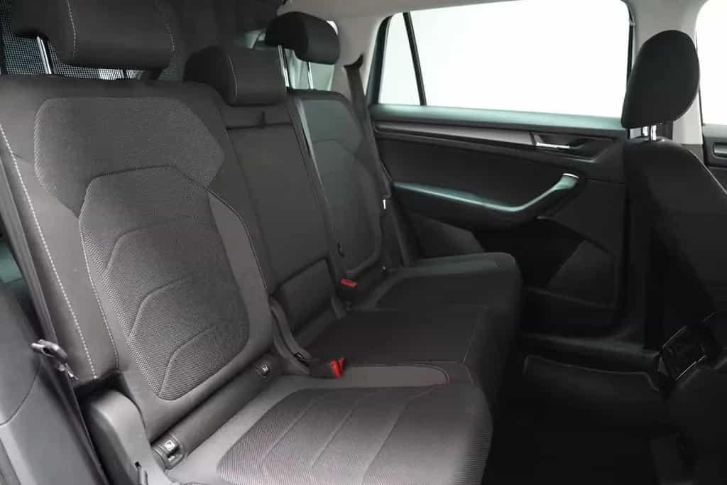 Skoda Kodiaq Ambition 4x4 DSG AHK PDC ACC Navi Kessy 07/2017-photo-23