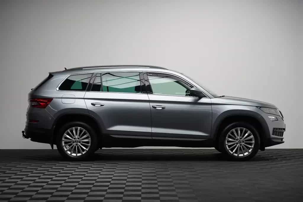 Skoda Kodiaq Ambition 4x4 DSG AHK PDC ACC Navi Kessy 07/2017-photo-3