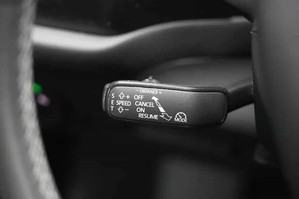 Skoda Kodiaq Ambition 4x4 DSG AHK PDC ACC Navi Kessy 07/2017-photo-30