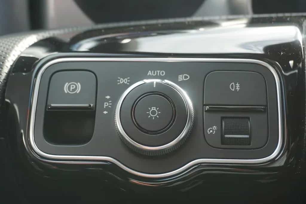 Mercedes-Benz CLA 220 d SB AMG Line LED Navi Kamera Sitzheizung 09/2019-photo-21