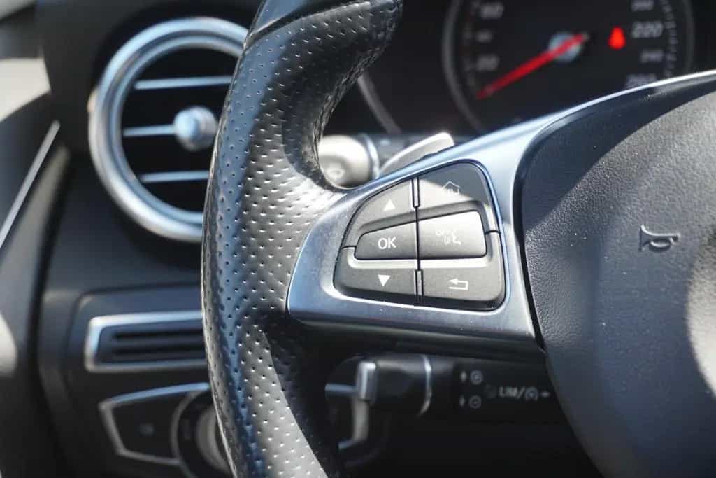 Mercedes-Benz GLC 300 Aut. 4Matic AMG Line Aut. LED Navi PDC 10/2017-photo-12