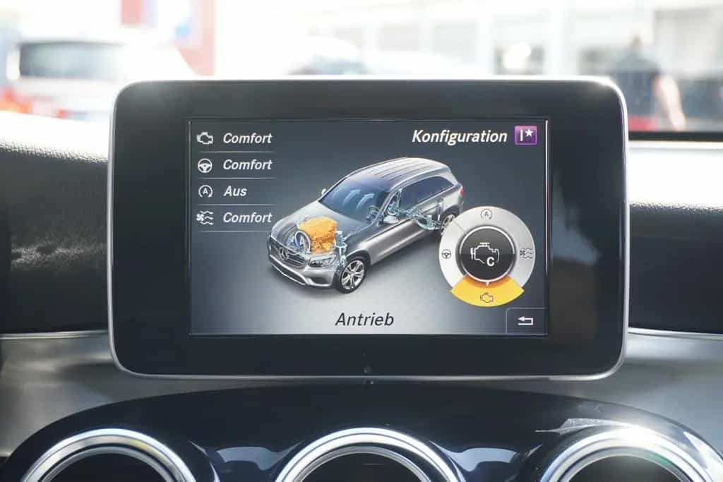 Mercedes-Benz GLC 300 Aut. 4Matic AMG Line Aut. LED Navi PDC 10/2017-photo-18