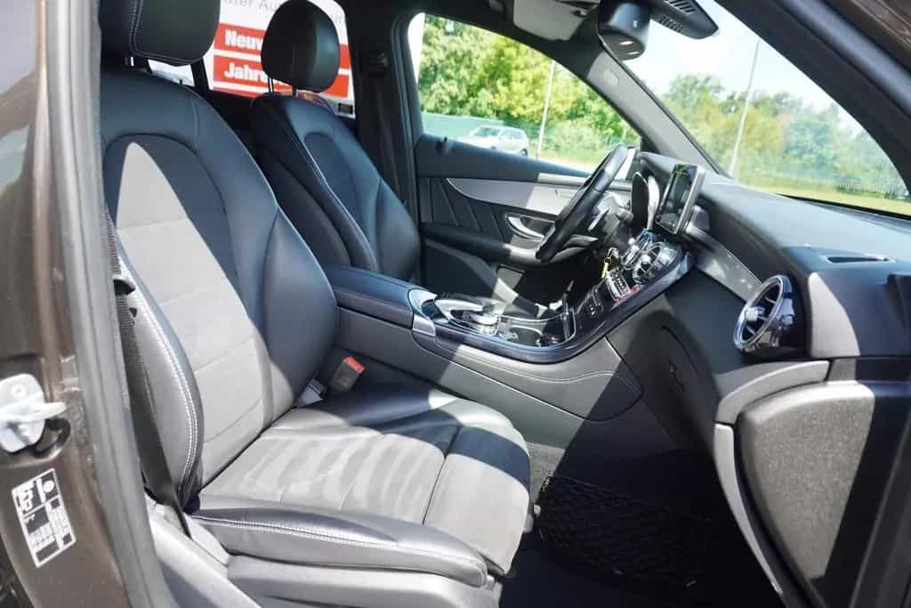Mercedes-Benz GLC 300 Aut. 4Matic AMG Line Aut. LED Navi PDC 10/2017-photo-38