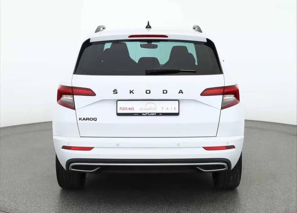 Skoda Karoq 1.5 TSI DSG Sportline LED Navi Sitzheizung 03/2022-photo-3