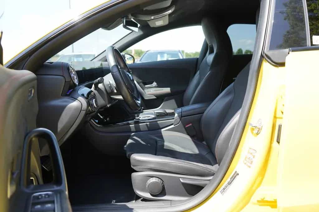 Mercedes-Benz CLA 200 SB AMG Line LED Navi Alcantara Keyless 07/2020-photo-28