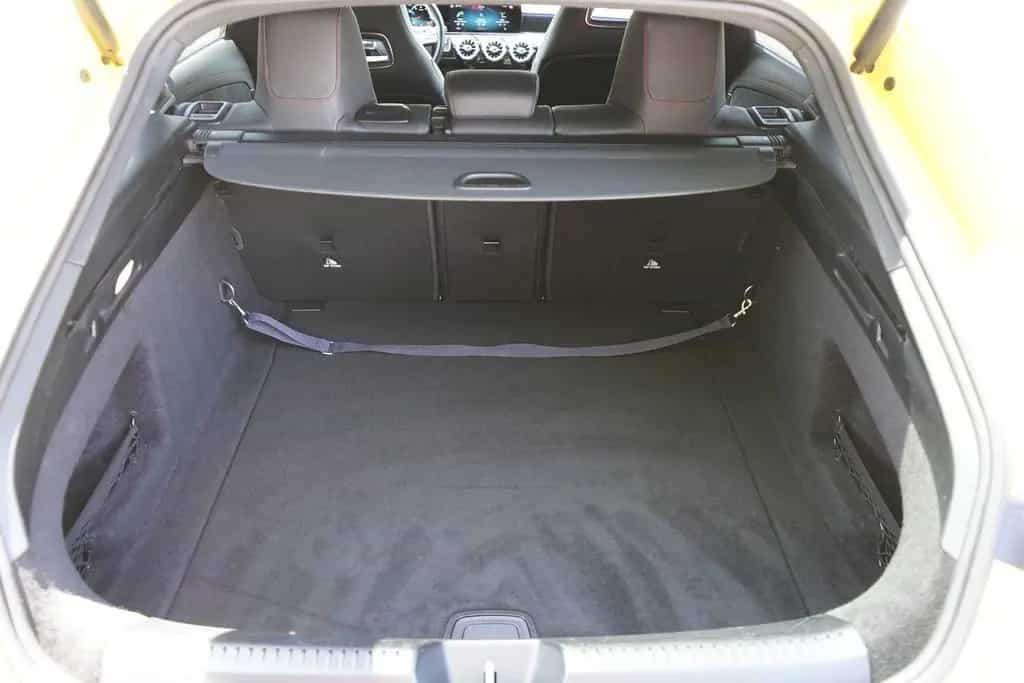 Mercedes-Benz CLA 200 SB AMG Line LED Navi Alcantara Keyless 07/2020-photo-30