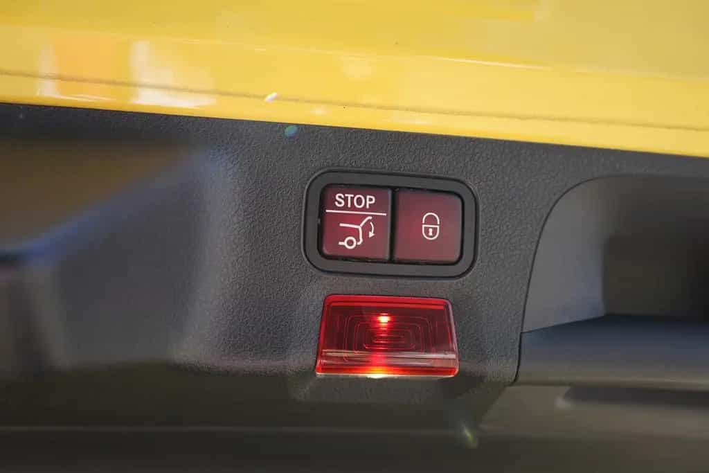 Mercedes-Benz CLA 200 SB AMG Line LED Navi Alcantara Keyless 07/2020-photo-31