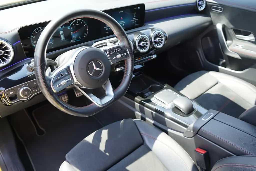 Mercedes-Benz CLA 200 SB AMG Line LED Navi Alcantara Keyless 07/2020-photo-7