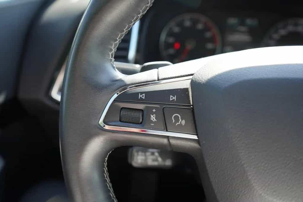 Seat Ateca 1.5 Xcellence ACC LED AHK 360° Keyless-Go 01/2019-photo-12