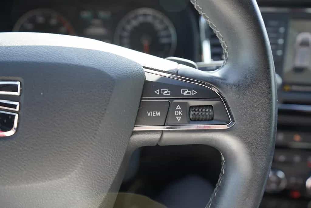 Seat Ateca 1.5 Xcellence ACC LED AHK 360° Keyless-Go 01/2019-photo-13