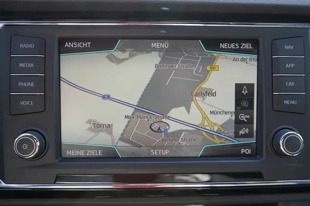 Seat Ateca 1.5 Xcellence ACC LED AHK 360° Keyless-Go 01/2019-photo-16