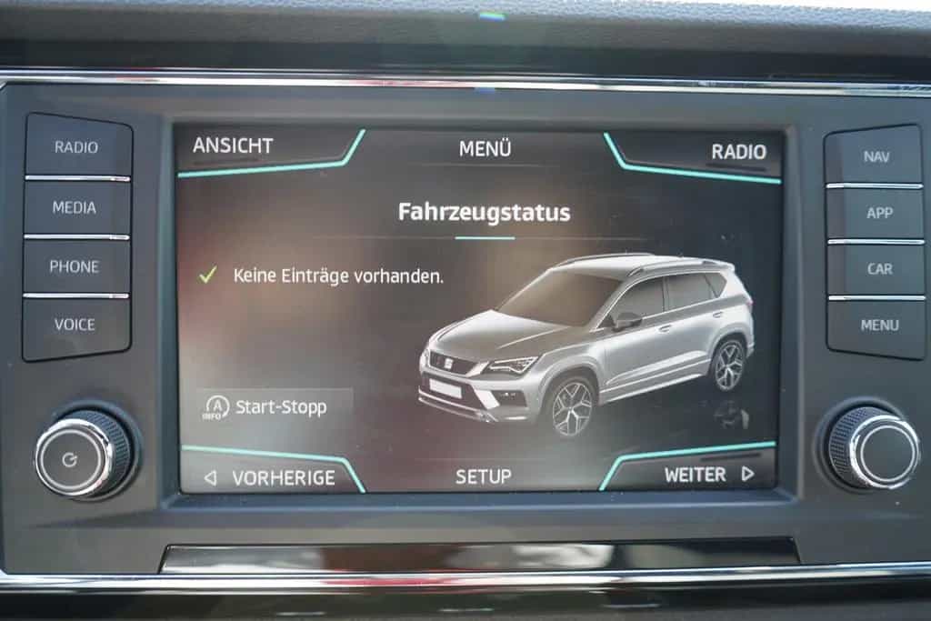 Seat Ateca 1.5 Xcellence ACC LED AHK 360° Keyless-Go 01/2019-photo-18