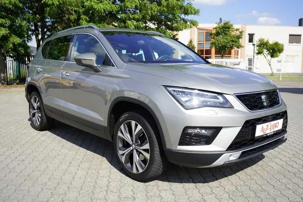 Seat Ateca 1.5 Xcellence ACC LED AHK 360° Keyless-Go 01/2019-photo-2