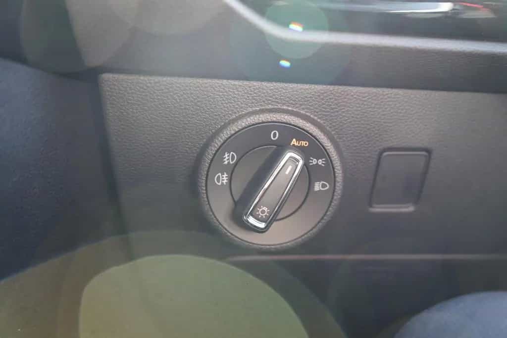 Seat Ateca 1.5 Xcellence ACC LED AHK 360° Keyless-Go 01/2019-photo-22