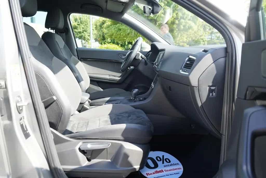 Seat Ateca 1.5 Xcellence ACC LED AHK 360° Keyless-Go 01/2019-photo-26
