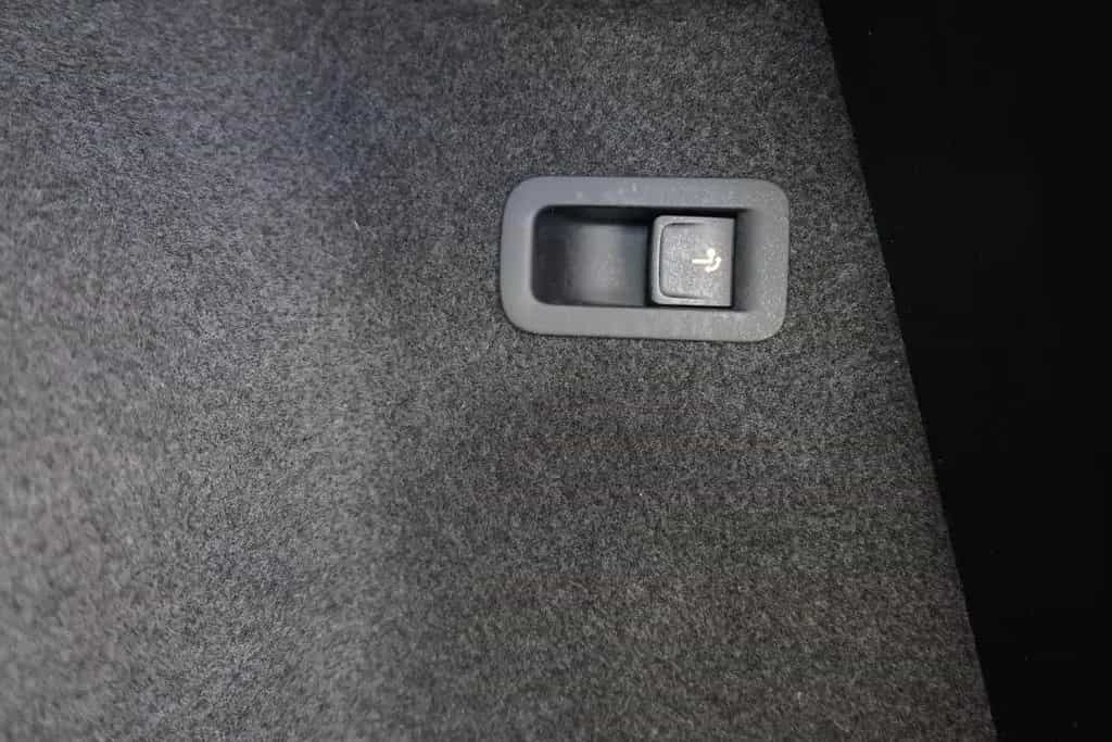 Seat Ateca 1.5 Xcellence ACC LED AHK 360° Keyless-Go 01/2019-photo-27