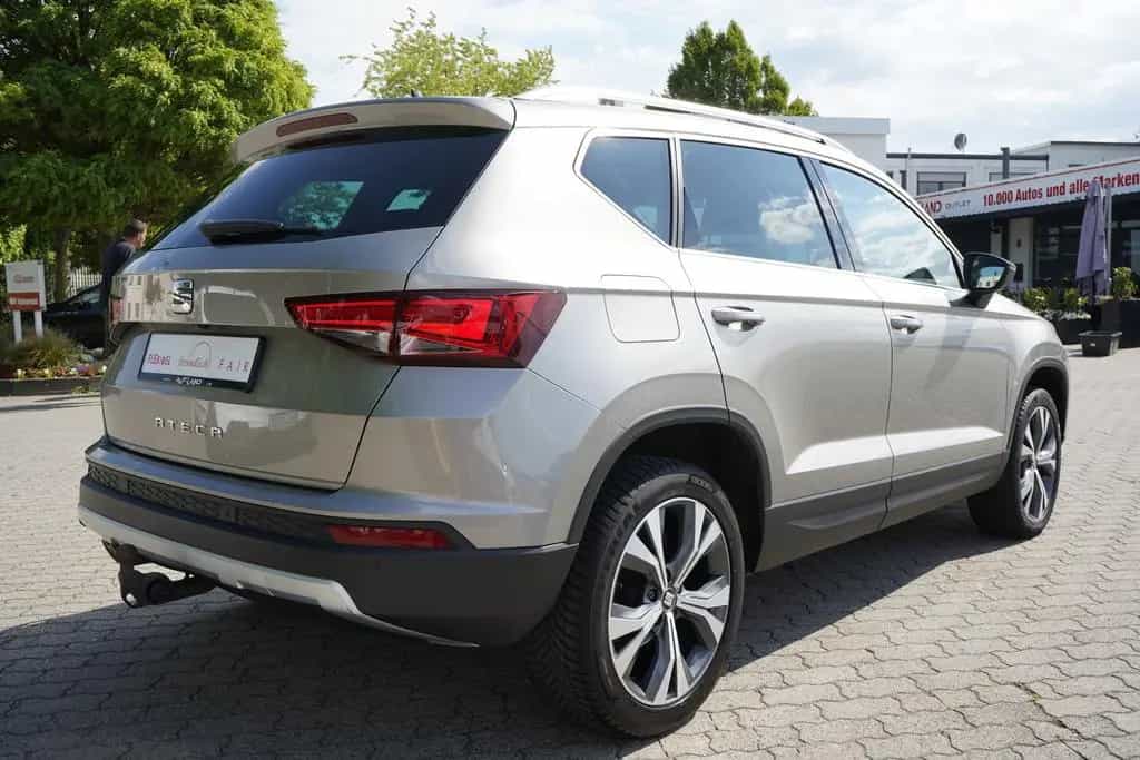 Seat Ateca 1.5 Xcellence ACC LED AHK 360° Keyless-Go 01/2019-photo-3