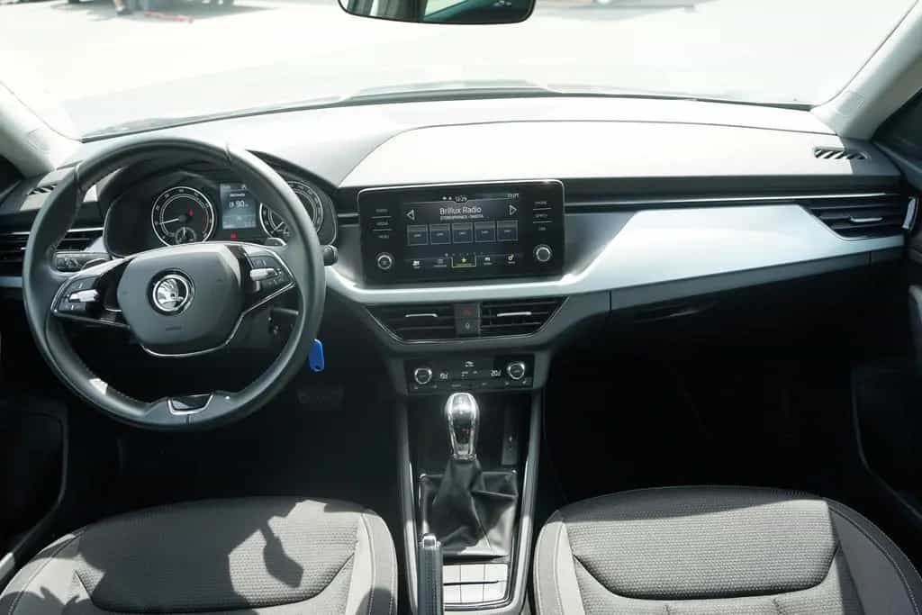 Skoda Kamiq 1.0 Tour LED SmartLink Sitzheizung DAB 12/2022-photo-11