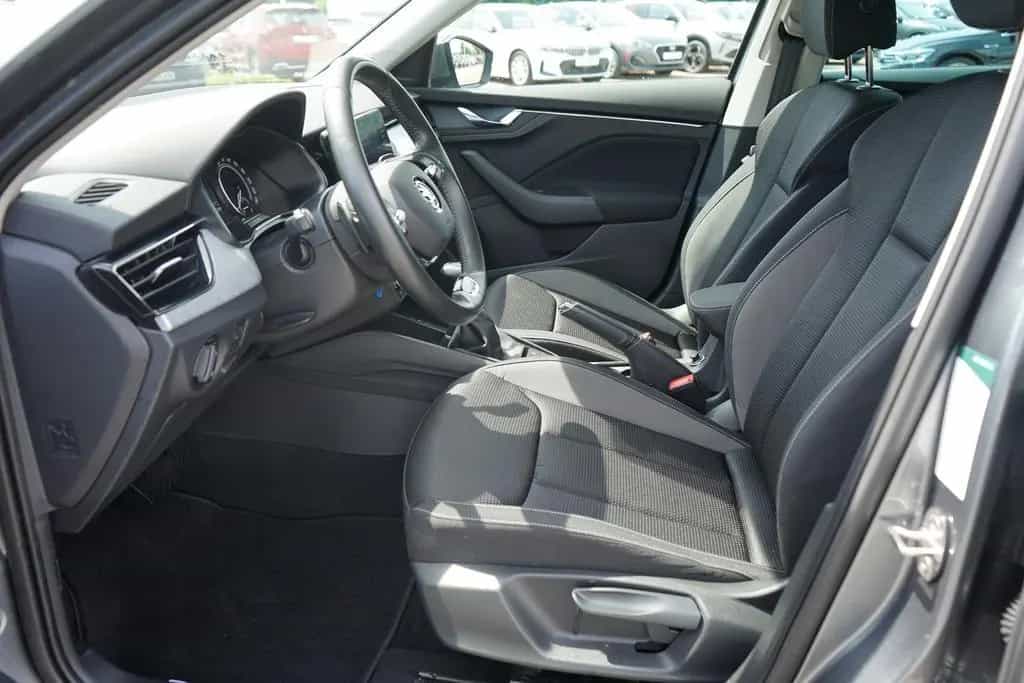 Skoda Kamiq 1.0 Tour LED SmartLink Sitzheizung DAB 12/2022-photo-13