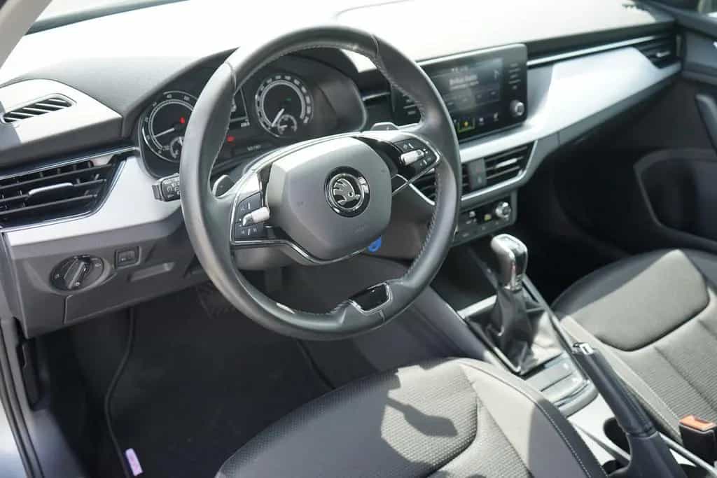 Skoda Kamiq 1.0 Tour LED SmartLink Sitzheizung DAB 12/2022-photo-15