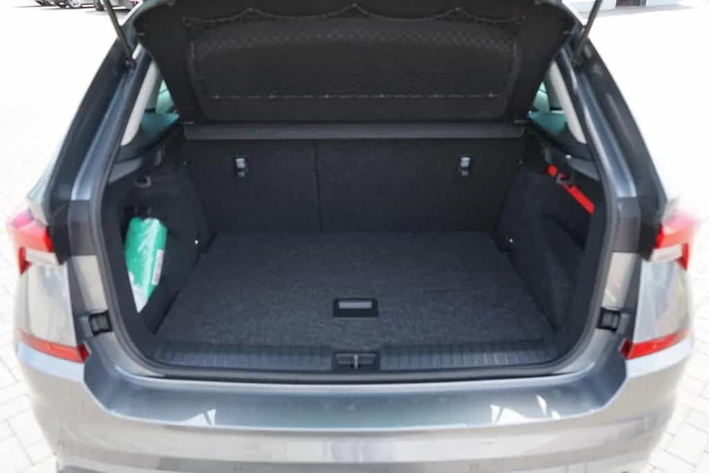 Skoda Kamiq 1.0 Tour LED SmartLink Sitzheizung DAB 12/2022-photo-7