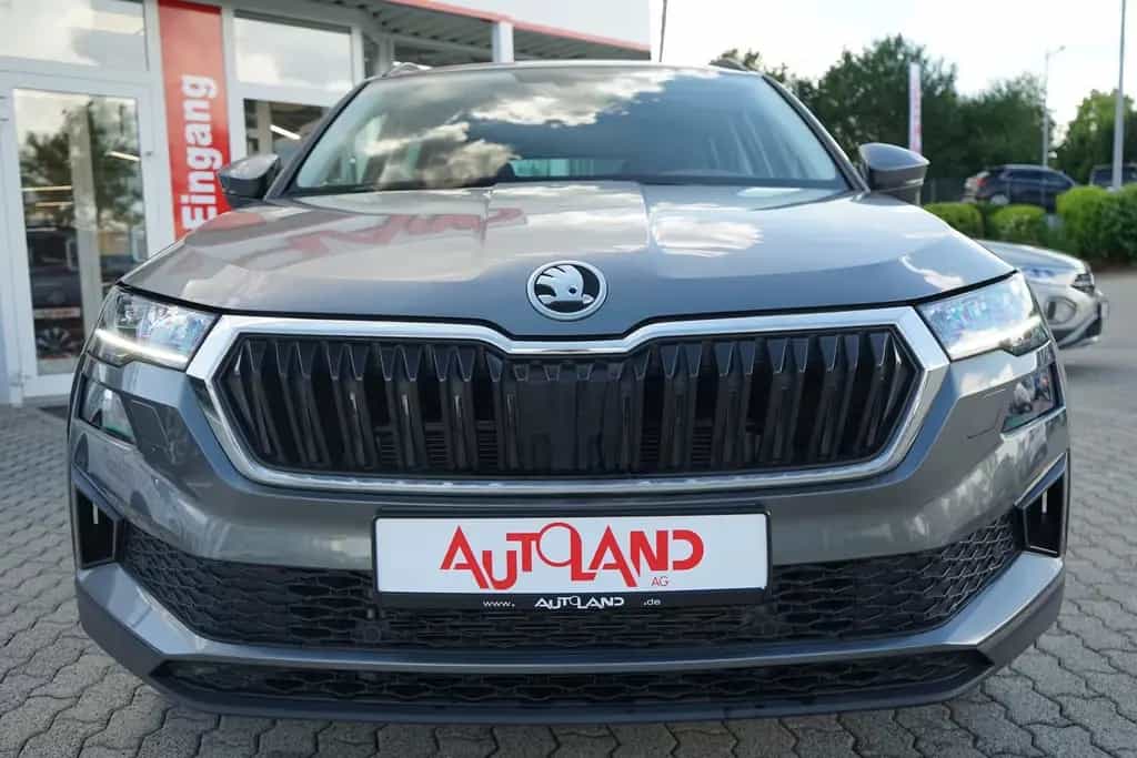 Skoda Karoq 1.5 TSI DSG LED Kamera Sitzheizung 06/2024-photo-12