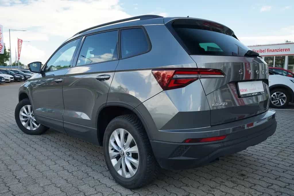Skoda Karoq 1.5 TSI DSG LED Kamera Sitzheizung 06/2024-photo-14