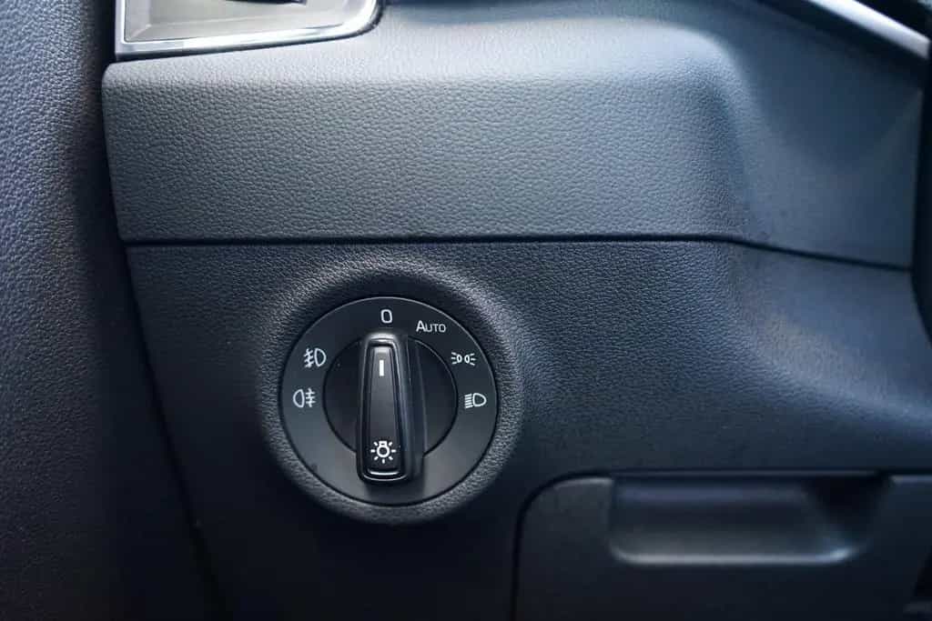 Skoda Karoq 1.5 TSI DSG LED Kamera Sitzheizung 06/2024-photo-27