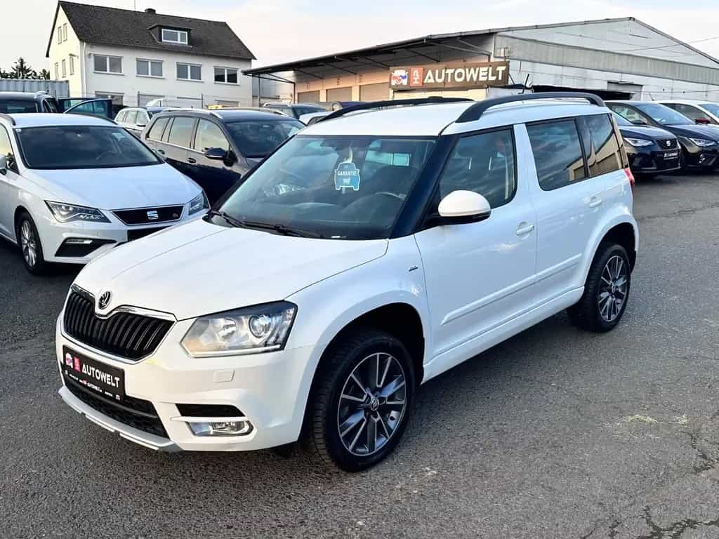 Skoda Yeti Drive Automatik 110PS NAVI SHZ PDC CARPLAY 11/2017-photo-0