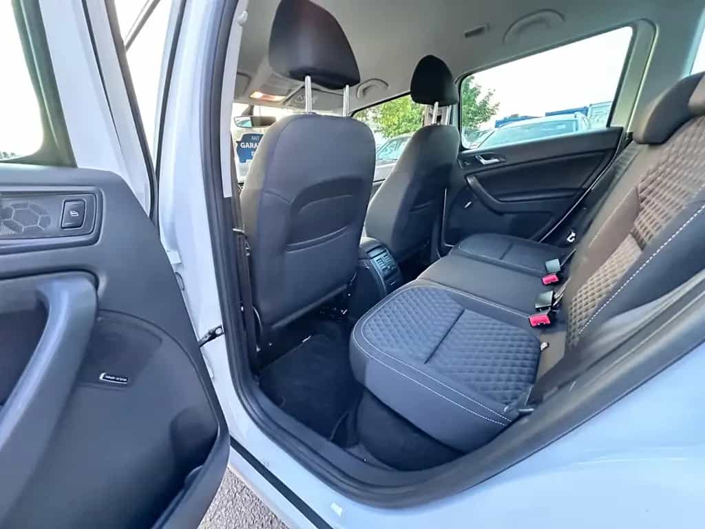 Skoda Yeti Drive Automatik 110PS NAVI SHZ PDC CARPLAY 11/2017-photo-15