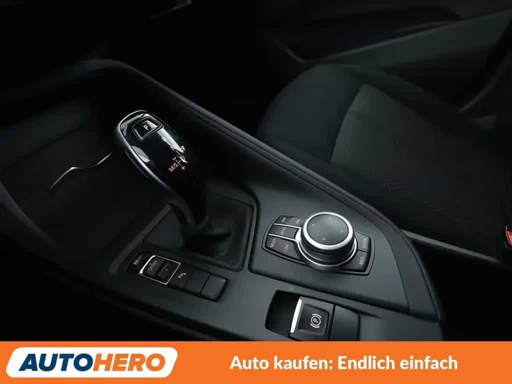 BMW X1 sDrive 20i Advantage Aut.*TEMPO*PLA*PDC* 03/2019-photo-23