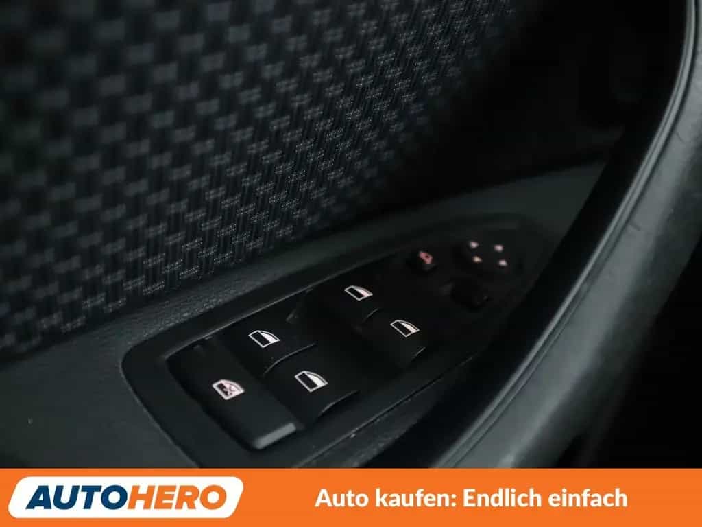 BMW X1 sDrive 20i Advantage Aut.*TEMPO*PLA*PDC* 03/2019-photo-24