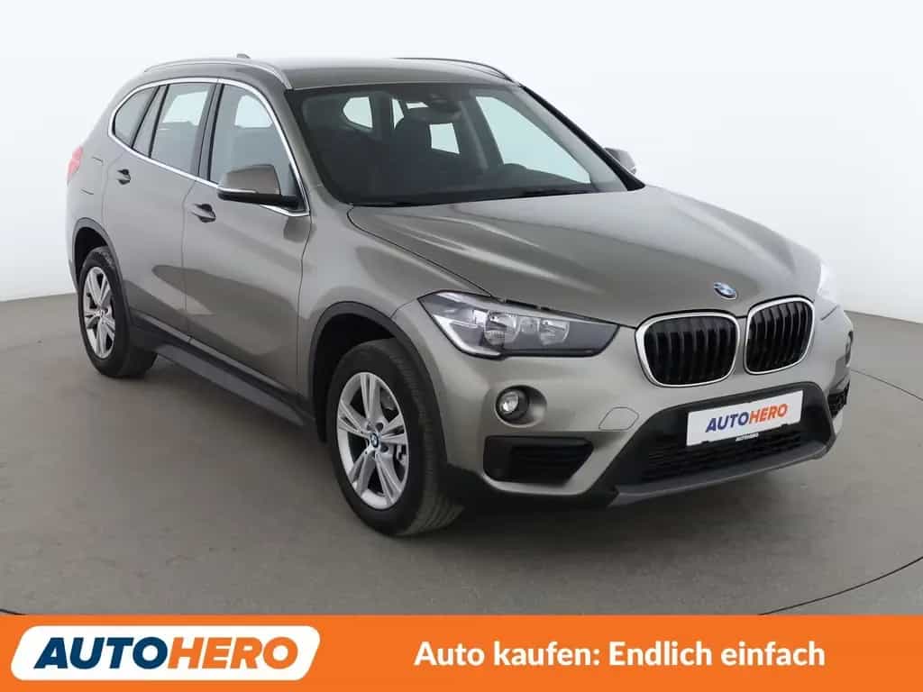 BMW X1 sDrive 20i Advantage Aut.*TEMPO*PLA*PDC* 03/2019-photo-7