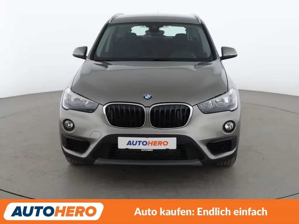 BMW X1 sDrive 20i Advantage Aut.*TEMPO*PLA*PDC* 03/2019-photo-8