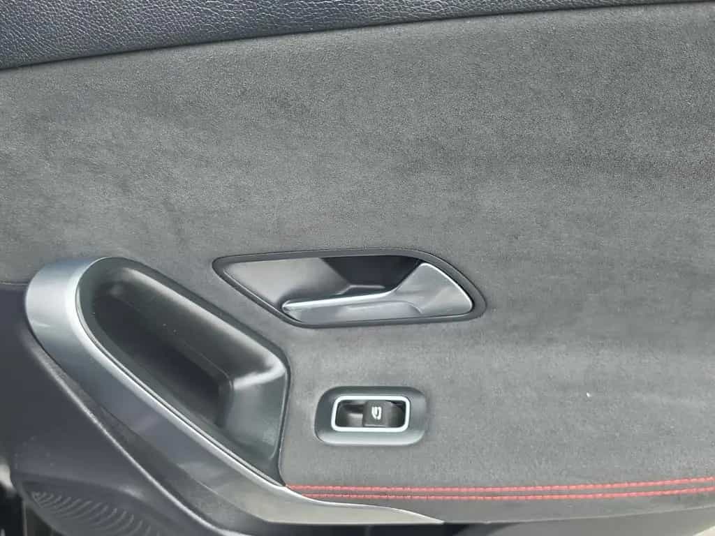 Mercedes-Benz A 180 AMG Line*NIGHT*WIDESCREEN*MBUX* 01/2019-photo-29