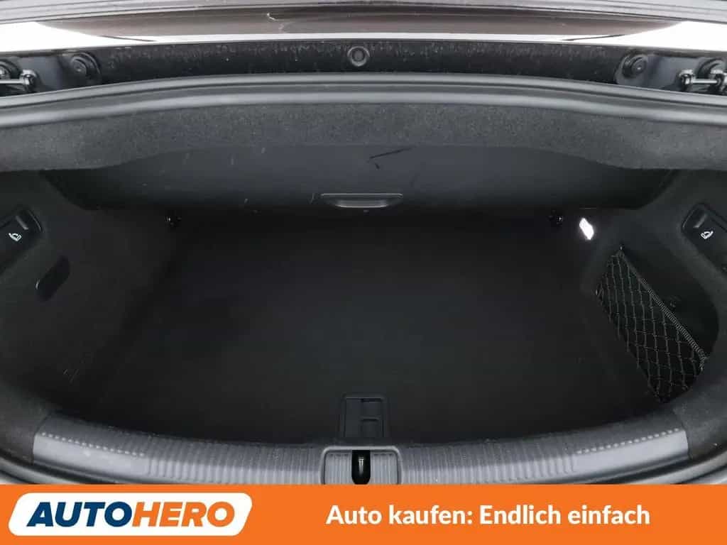 Audi A3 1.8 TFSI Ambiente Aut.*XENON*TEMPO*PDC*SHZ* 03/2015-photo-17