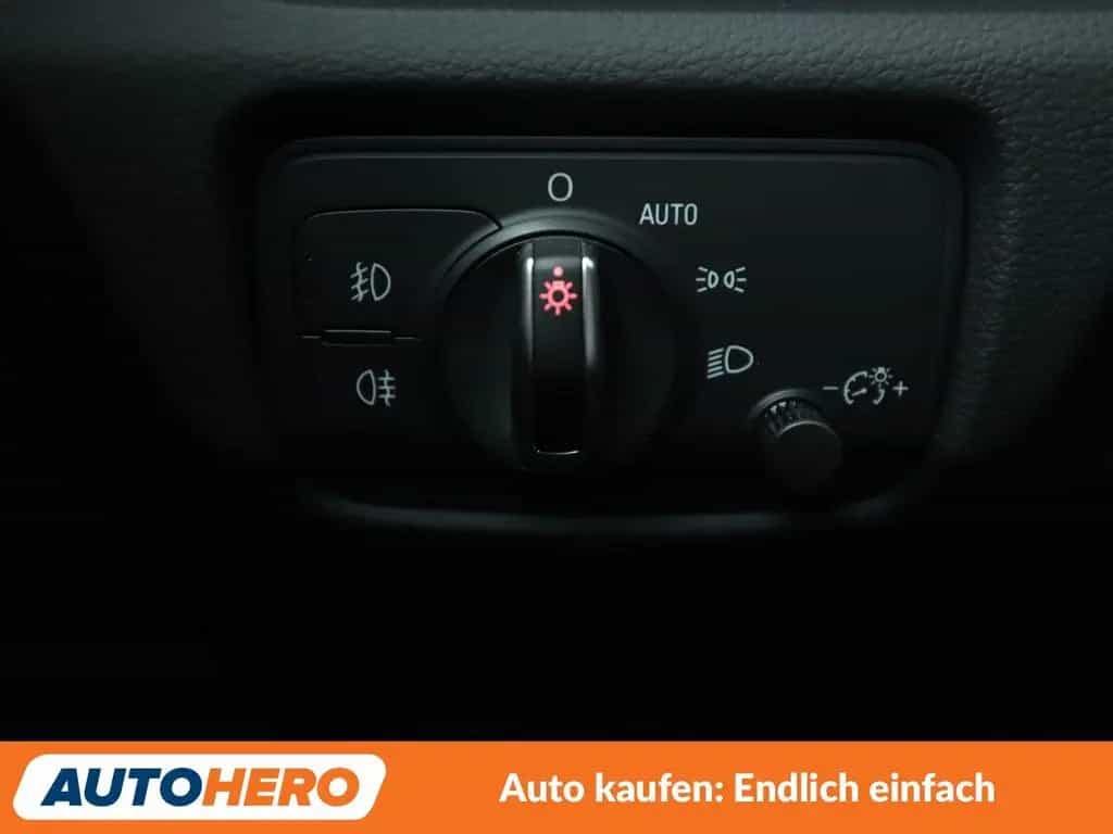 Audi A3 1.8 TFSI Ambiente Aut.*XENON*TEMPO*PDC*SHZ* 03/2015-photo-26