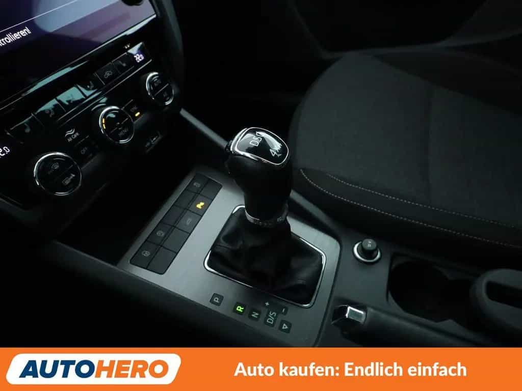 Skoda Octavia 2.0 TSI Soleil 4x4 10/2019-photo-32
