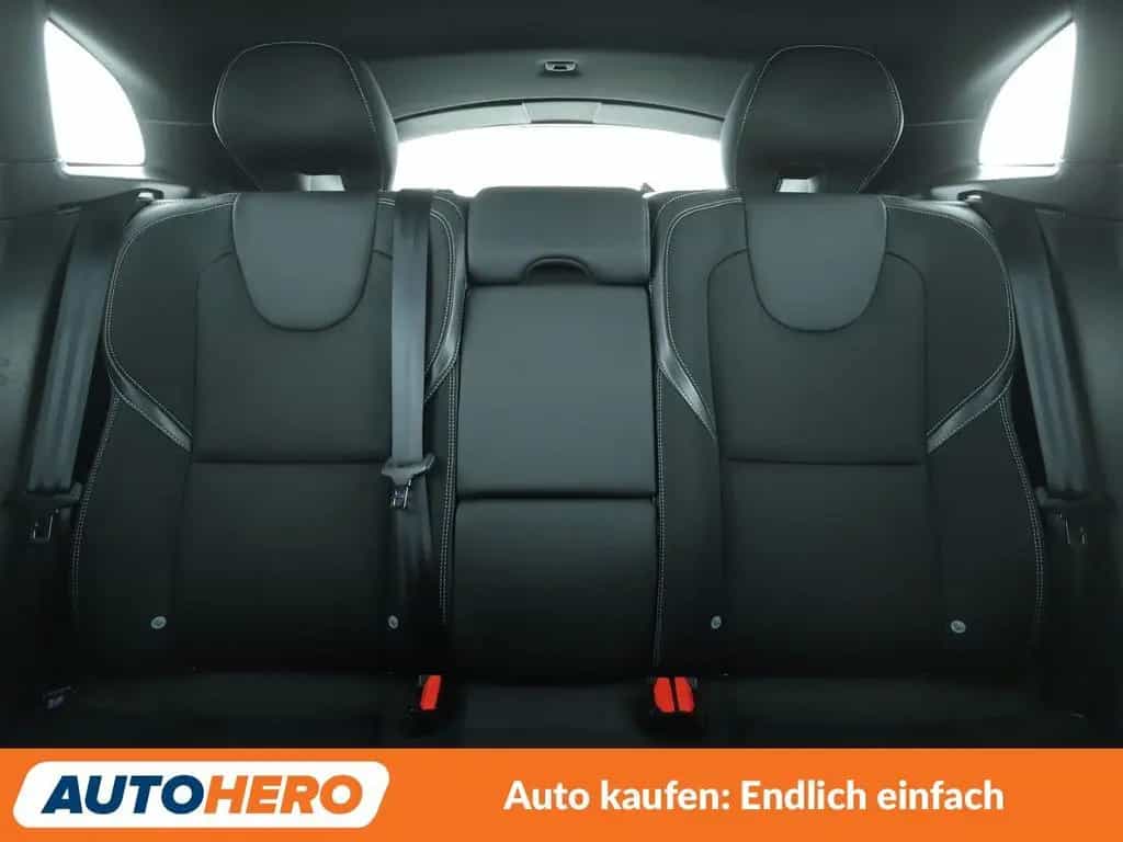 Volvo V40 2.0 T3 Momentum*NAVI*TEMPO*SHZ*PDC*LIM*ALU* 12/2017-photo-15