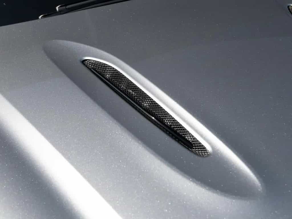 Aston Martin DBX 550 / Aluminite Silver / Sport Exhaust / PANO 05/2023-photo-10