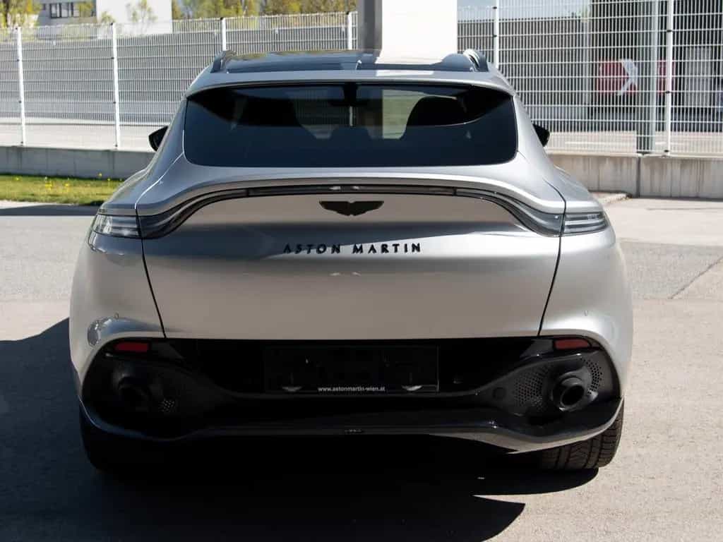 Aston Martin DBX 550 / Aluminite Silver / Sport Exhaust / PANO 05/2023-photo-3