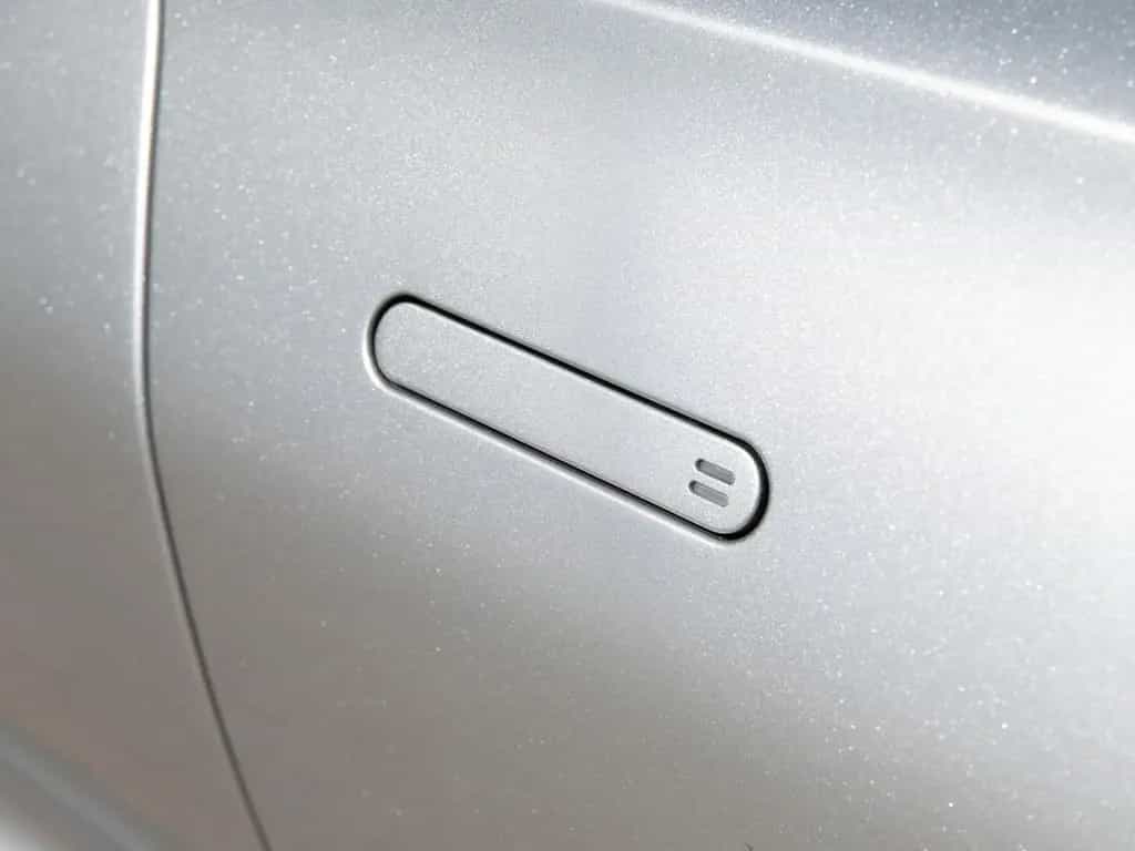 Aston Martin DBX 550 / Aluminite Silver / Sport Exhaust / PANO 05/2023-photo-8