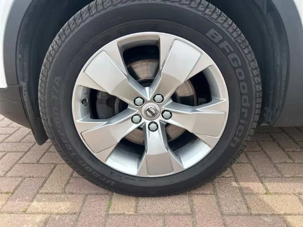 Volvo XC40 Momentum AWD Navi Leder Digitales Cockpit M 08/2018-photo-10