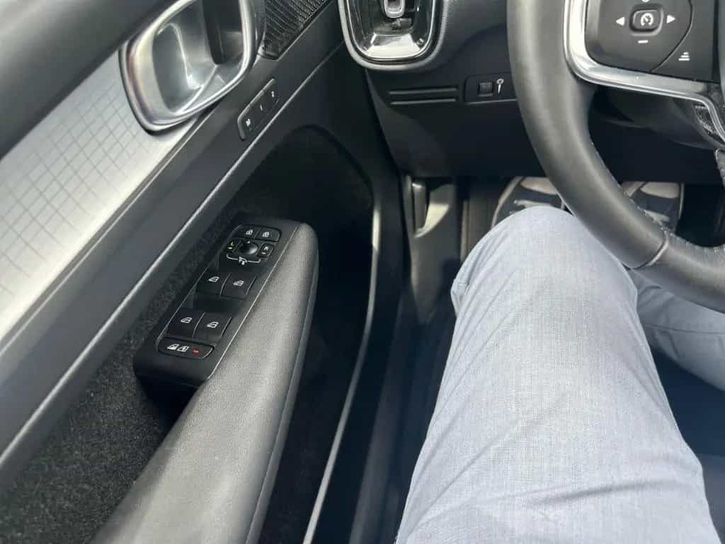 Volvo XC40 Momentum AWD Navi Leder Digitales Cockpit M 08/2018-photo-15